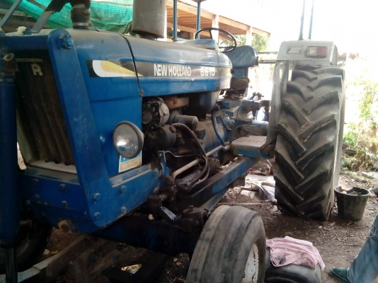 รถไถฟอร์ดพร้อมใช้ ดันหน้า+ผาน7cmt  เล่มทะเบียนพร้อม