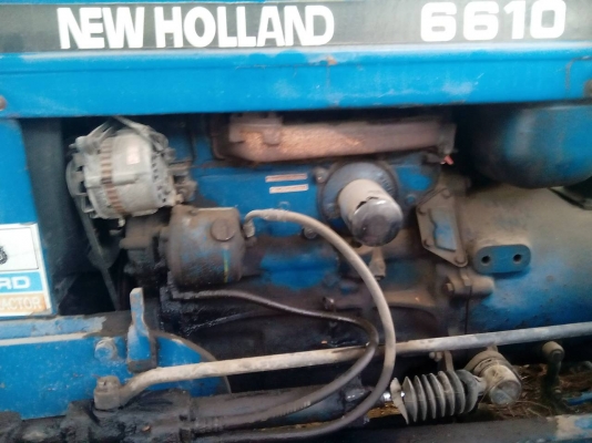 รถไถฟอร์ดพร้อมใช้ ดันหน้า+ผาน7cmt  เล่มทะเบียนพร้อม