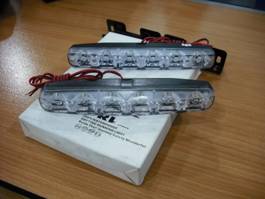 ไฟLEDติดเพื่อการส่องสว่างในการขับขี่