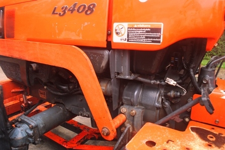 ขายรถไถ Kubota L 3408 (4WD) พร้อมมีดดันหน้า และผานพรวนช้าง สีเดิม รถพร้อมใช้งานครับ ขายรถไถ Kubota L 3408 (4WD) พร้อมมีดดันหน้า และผานพรวนช้าง สีเดิม รถพร้อมใช้งานครับ