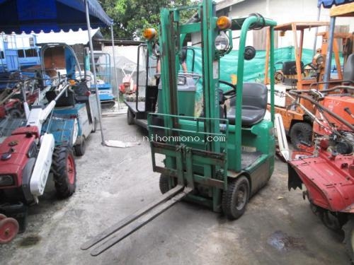 รถยกไฟฟ้า     TOYOTA     3FBK5  รหัสสินค้า : 13001269  หรือเพิ่มเติมไดที่ www.nihonmono.com
