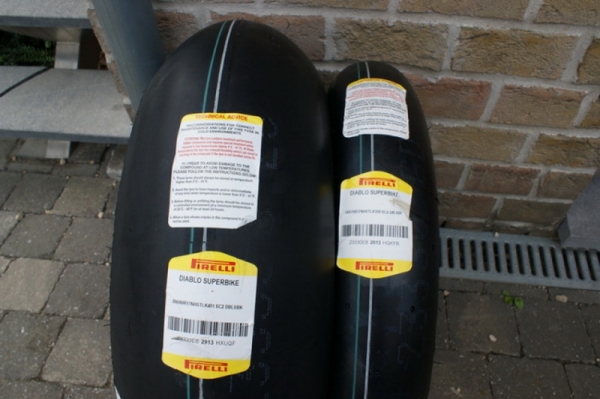 Pirelli Supercorsa SPสายฟ้า 120 - 200 ไม่แพง พร้อมใบรับประกัน 1 ปี