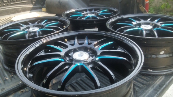 RE30 ขอบ 17 ล้อใหม่ 8900