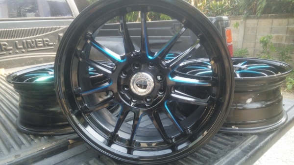 RE30 ขอบ 17 ล้อใหม่ 8900 RE30 ขอบ 17 ล้อใหม่ 8900