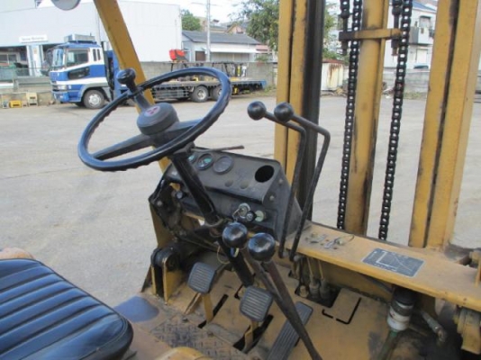 ขายรถโฟล์คลิฟท์มือสอง MITSUBISHI รุ่น FG20-F17 ยก 2 ตัน ราคา 125,000 บาท นำเข้าจากประเทศญี่ปุ่น 100\% ไม่เคยใช้งานในประเทศไทย