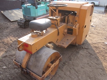 รถบดดิน บดถนน หน้าเหล็กหลังเหล็ก KOMATSU JV15 พร้อมใช้ งาน เก่าญี่ปุ่นแท้ครับ รถบดดิน บดถนน หน้าเหล็กหลังเหล็ก KOMATSU JV15 พร้อมใช้ งาน เก่าญี่ปุ่นแท้ครับ