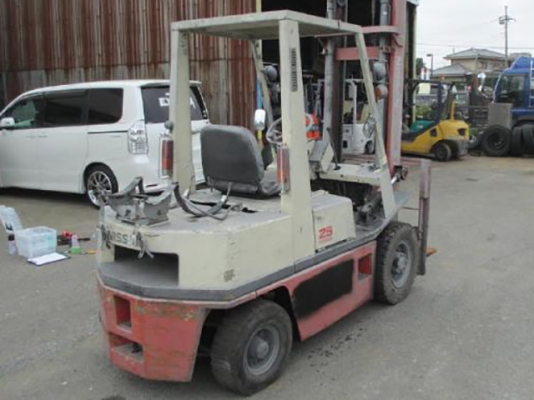 R.R.P AUTO IMPORT LIMITED PARTNERSHIP ผู้นำเข้ารถโฟลคลิฟท์ รถยก อะไหล่รถมือสอง รับสั่งหัวตัด-ท้ายตัดทุกรุ่น นำเข้าจากประเทศญี่ปุ่น 100\% ไม่เคยใช้งานในประเทศไทย  website : รถโฟล์คลิฟท์.com Fcaebook : รถโฟล์คลิฟท์ มือสอง รถนอก รถนำเข้าจากญี่ปุ่น  สอบถามรายล