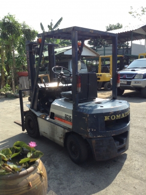 +++ ขายโฟล์คลิฟท์  KOMATSU  FG15-14  ขนาด  1.5  ตัน   (รถนอก พร้อมใช้)  เครื่องยนต์เบนซิน  เสา  3  เมตร  เกียร์ธรรมดา  งา 1,070  มม.  ยางลมครับ
