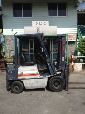 +++ ขายโฟล์คลิฟท์  KOMATSU  FG15-14  ขนาด  1.5  ตัน   (รถนอก พร้อมใช้)  เครื่องยนต์เบนซิน  เสา  3  เมตร  เกียร์ธรรมดา  งา 1,070  มม.  ยางลมครับ