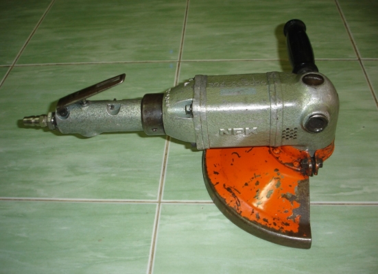 ขายเครื่องเจียร์ลมNPK รุ่น nag-230e  ใบ9นิ้ว MADE IN JAPAN