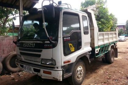 ขาย6ล้อ ดั้มISUZU DECA 195แรง ปี54 พ.เพาเวอร์ เบรกทิฟฟี่ เครื่องดี คัชซีสวย ยางดี ภายในสวย พร้อมเครื่องเสียงชุดใหญ่ แอร์เย็น สภาพพร้อมใช้งาน เอกสารพร้อมโอน สนใจโทร 090-8588220คุณนะ 093-3258446คุณบิวตี้ ID:narong498 หรือ www.truck.in.th/498 หรือfb:ณรงค์ ซื