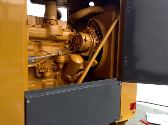 เครื่องปั่นไฟ 35 Kva.mad in U.S.A.(รับประกัน 6 เดือน)จัดส่งฟรี