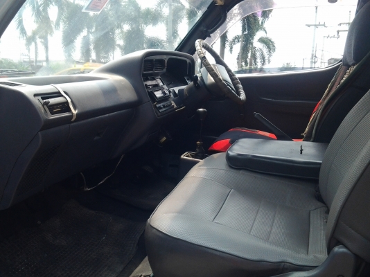 รถตู้ TOYOTA HIACHหัวจรวต เครื่องดี สีสวย สภาพพร้อมใช้งาน รถตู้ TOYOTA HIACHหัวจรวต เครื่องดี สีสวย สภาพพร้อมใช้งาน