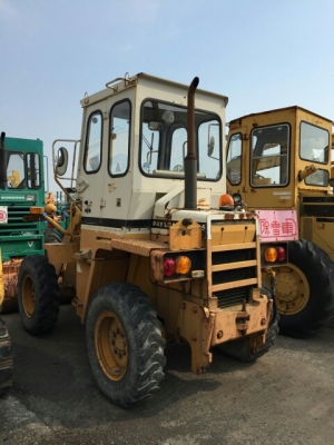 รถตักล้อยาง 505-10818