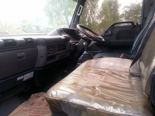 ขาย6ล้อดั้ม3คิว สภาพสวยพร้อมใช้งาน เครื่องดี แคชซีสวย กระบะดั้มมิเนียม ภายในสวย แอร์เย็น เฟืองท้ายใหญ่6น็อต เอกสารพร้อมโอน สนใจโทร 090-8588220คุณนะ 093-3258446คุณนะ ID:narong498 หรือ www.truck.in.th/498 หรือfb:ณรงค์ ซื้อขายรถมือสอง(เว็บไซต์ส่วนตัว)