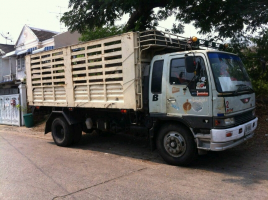 ขาย6ดั้ม ยาง900/20  195 แรง เอกสารพร้อมโอน