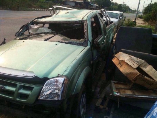 ดีเเมกด์ไฮเเลนเดอร์ ปี04 เครื่อง3000 สีเขียว แยกทุกอย่างเครื่องเกียรสมบูรณ์มาก