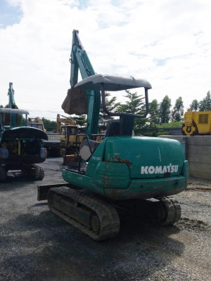 รถขุด KOMATSU PC30-7 Serial NO.26363 แทรคยาง รถขุด KOMATSU PC30-7 Serial NO.26363 แทรคยาง