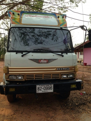 รถบรรทุก 10 ล้อ พื้นเรียบ HINO FL176 ปีจดทะเบียน 2546