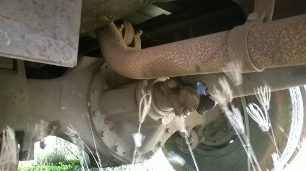 ขายรถล่อง 10 ล้อเพลาเดียว HINO KT925 เครื่อง HO7C 180 แรงม้า วางหัว F18 คัสซีสวยตลอดเส้น พวงมาลัยพาวเวอร์ ทะเบียนพร้อมโอนครับ