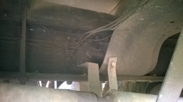 ขายรถล่อง 10 ล้อเพลาเดียว HINO KT925 เครื่อง HO7C 180 แรงม้า วางหัว F18 คัสซีสวยตลอดเส้น พวงมาลัยพาวเวอร์ ทะเบียนพร้อมโอนครับ