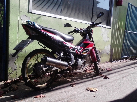 ขายโซนิค 125 สตาร์ดมือ ชัก 2 เครื่องแน่นเด้งๆ ชุดโอนพร้อม 12500