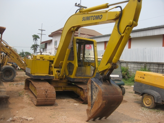 รถแบคโฮ Sumitomo พร้อมใช้งาน