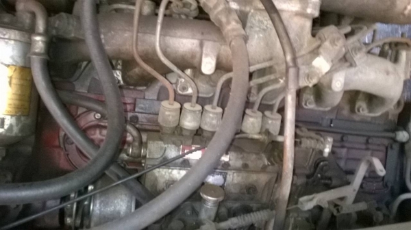 ขายรถล่อง 10 ล้อ เพลาเดียว HINO KT925 วางหัวไฮเทค เครื่อง EH700 168 แรงม้า คัสซีสวย พวงมาลัยพาวเวอร์ ทะเบียนพร้อมโอนครับ