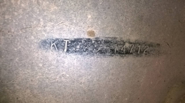 ขายรถล่อง 10 ล้อ เพลาเดียว HINO KT925 วางหัวไฮเทค เครื่อง EH700 168 แรงม้า คัสซีสวย พวงมาลัยพาวเวอร์ ทะเบียนพร้อมโอนครับ