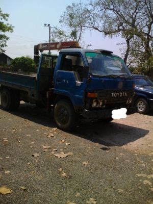 รถโตโยต้าไดน่า350พร้อมเครนยูนิต2.5ตัน