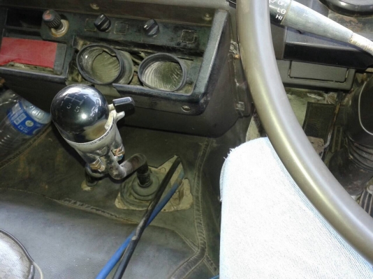 ขายไอ้หลงเทอร์โบ FN527M-TF ซีเรียล 5006 ดั้มสามมิตร เครื่องเดิม 6D16 220 แรงม้า คัสซีสวยจัดตลอดเส้น เกียร์เสื้อลาย 10 สปีด แอร์เย็น ทะเบียนพร้อมโอนครับ