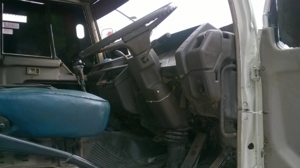 ขายไอ้หลงเทอร์โบ FN527M-TF ซีเรียล 5006 ดั้มสามมิตร เครื่องเดิม 6D16 220 แรงม้า คัสซีสวยจัดตลอดเส้น เกียร์เสื้อลาย 10 สปีด แอร์เย็น ทะเบียนพร้อมโอนครับ