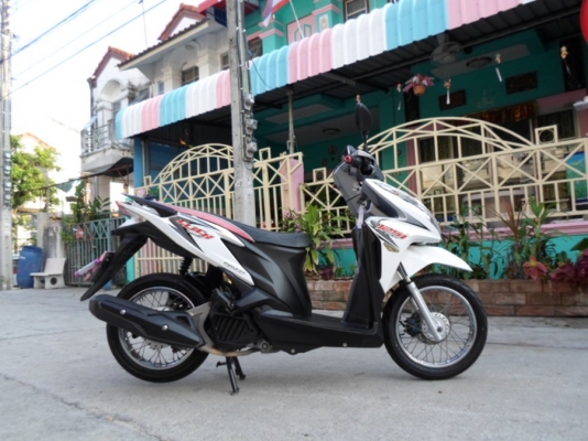 ยังไงก็ขาย Click 125i ปี57 รถบ้านเดิมๆ ชุดโอนครบ รับประกันการโอน