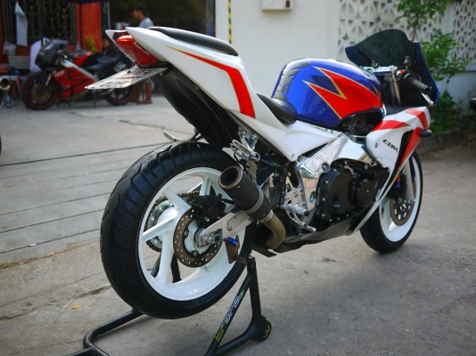 ขาย Cbr92 ตัวคาร์บูไฟฟ้า พร้อมทะเบียนแท้ แฟริ่ง Cbr1000 08 ท่้าย Rc211 เปลี่ยนเครื่องใหม่แล้วเรียบร้อย