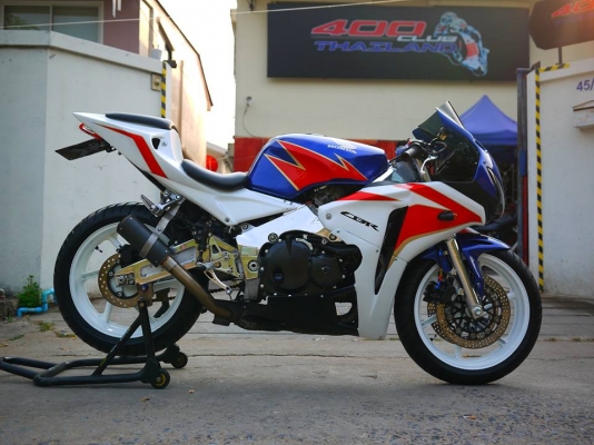 ขาย Cbr92 ตัวคาร์บูไฟฟ้า พร้อมทะเบียนแท้ แฟริ่ง Cbr1000 08 ท่้าย Rc211 เปลี่ยนเครื่องใหม่แล้วเรียบร้อย