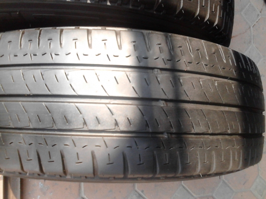215/70R15 MICHELIN AGILIS ชุด 4 เส้น TEL.081-427-3941