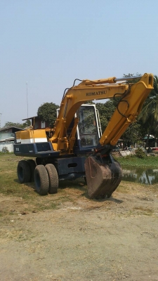 ขายด่วน รถขุด KOMATSU PW100  ล้อยาง  เก่าไทย  สภาพสวย  ราคาถูก  โทร 089-3818694 ดวงนภา  เตียวตระกูล