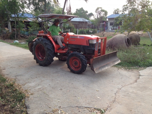 ขายรถไถนาคูโบต้า L4508 แรงม้า ปี51 มีภาพวีดีโอ พร้อมอูปกรณ์ 3 รายการ โรตารี ผานดันหน้า ผานหลัง สภาพร