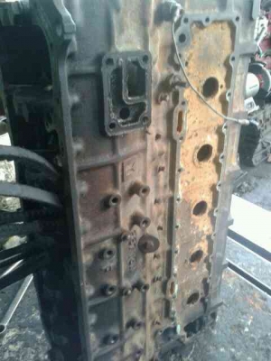 เสื้อสูบ ISUZU  DA120,DA640,DA220,6BB1,6BD1,6BG1,6BF1,6HA1,6HE1,6HH1,6HL1,6SA1,6SD1,4BA1,4BB1,4BC1,4BD1,4BE1,4HE1,4HF1,4HG1,4HL1,4JA1,4JB1,4JH1,4JG1,4JG2,4JJ1,4JK1,C240 UD ND6,NE6,PD6,PE6,FE6,PF6 รับประกัน