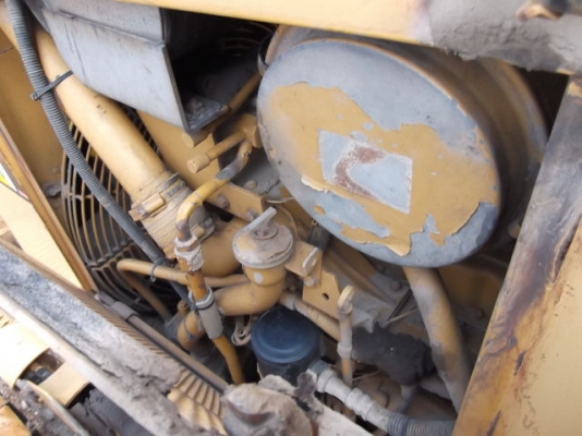 รถดันดิน D4H#9GJ0**** 1996y　2373Hr Tel : 098-858-5524 สามภพ ครับ