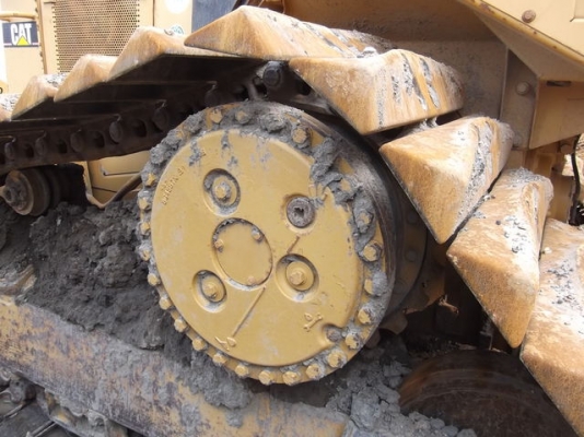 รถดันดิน D4H#9GJ0**** 1996y　2373Hr Tel : 098-858-5524 สามภพ ครับ