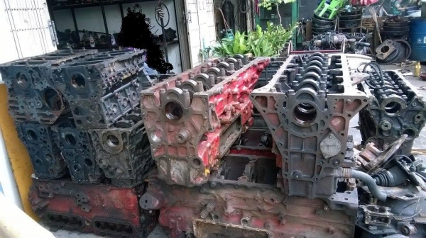 เสื้อสูบ MITSUBISHI  6DS,6D14,6D15,6D16,6D17,6D22,6D24,6D31,6D40,6M60,6M61,6M70,4D31,4D32,4D33,4D34,4D36,4M40,4M41,4D56 KOMATSU 3D84,3D94,3D95s-w,4D95,4D105,6D105,6D125 รับประกัน