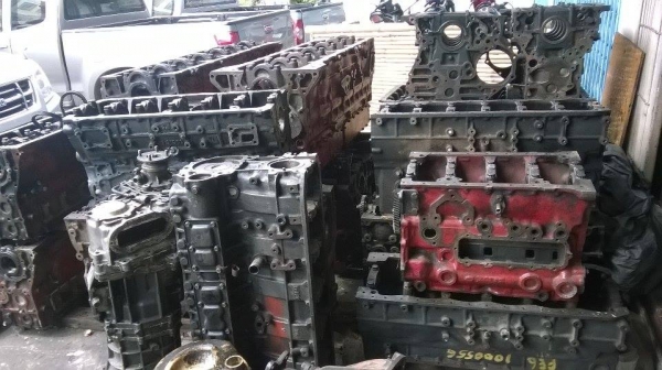 เสื้อสูบ MITSUBISHI  6DS,6D14,6D15,6D16,6D17,6D22,6D24,6D31,6D40,6M60,6M61,6M70,4D31,4D32,4D33,4D34,4D36,4M40,4M41,4D56 KOMATSU 3D84,3D94,3D95s-w,4D95,4D105,6D105,6D125 รับประกัน