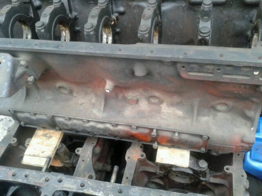 เสื้อสูบ MITSUBISHI  6DS,6D14,6D15,6D16,6D17,6D22,6D24,6D31,6D40,6M60,6M61,6M70,4D31,4D32,4D33,4D34,4D36,4M40,4M41,4D56 KOMATSU 3D84,3D94,3D95s-w,4D95,4D105,6D105,6D125 รับประกัน