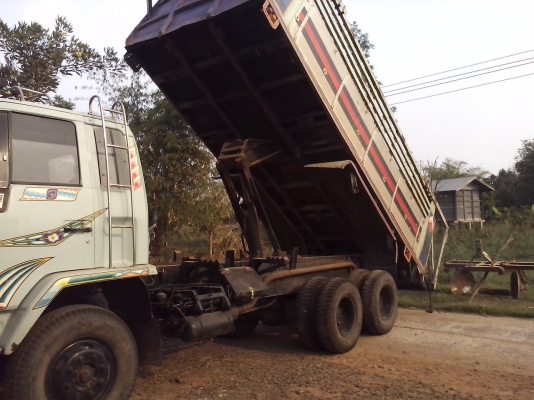 ขายรถบรรทุก 10 ล้อ ขายรถบรรทุก 10 ล้อ