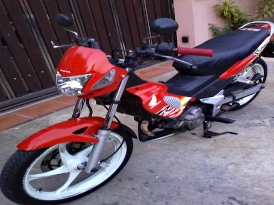 ขายSonic125 ปี45 สตาร์ทมือ ล้อแม็ก รถเครื่องเดิมๆสภาพดี