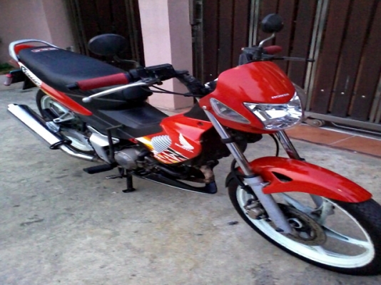 ขายSonic125 ปี45 สตาร์ทมือ ล้อแม็ก รถเครื่องเดิมๆสภาพดี