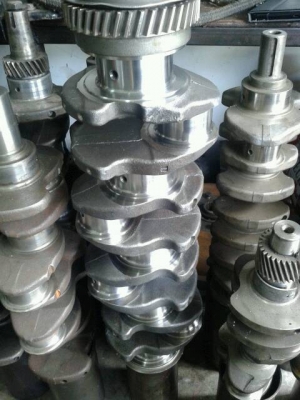 เพลาข้อเหวี่ยง ISUZU  DA120,DA640,DA220,6BB1,6BD1,6BG1,6BF1,6HA1,6HE1,6HH1,6HL1,6SA1,6SD1,4BA1,4BB1,4BC1,4BD1,4BE1,4HE1,4HF1,4HG1,4HL1,4JA1,4JB1,4JH1,4JG1,4JG2,4JJ1,4JK1,C240 UD ND6,NE6,PD6,PE6,FE6,PF6 รับประกัน