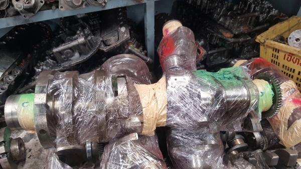 เพลาข้อเหวี่ยง ISUZU DA120,DA640,DA220,6BB1,6BD1,6BG1,6BF1,6HA1,6HE1,6HH1,6HL1,6SA1,6SD1,4BA1,4BB1,4BC1,4BD1,4BE1,4HE1,4HF1,4HG1,4HL1,4JA1,4JB1,4JH1,4JG1,4JG2,4JJ1,4JK1,C240 UD ND6,NE6,PD6,PE6,FE6,PF6 รับประกัน เพลาข้อเหวี่ยง ISUZU DA120,DA640,DA220,6BB1,6BD1,6BG1,6BF1,6HA1,6HE1,6HH1,6HL1,6SA1,6SD1,4BA1,4BB1,4BC1,4BD1,4BE1,4HE1,4HF1,4HG1,4HL1,4JA1,4JB1,4JH1,4JG1,4JG2,4JJ1,4JK1,C240 UD ND6,NE6,PD6,PE6,FE6,PF6 รับประกัน