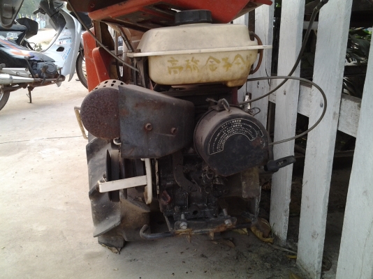 ขายรถเกี่ยวkubota3.8แรง